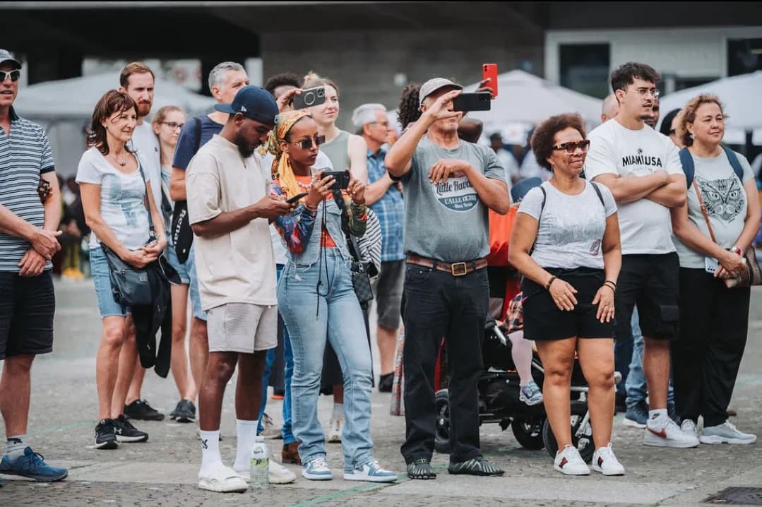 Festival Moment